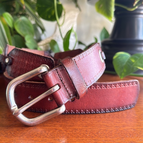 Fossil Genuine leather Belt Brass / Silver Buckle hardware embossed sz Medium - Picture 11 of 16